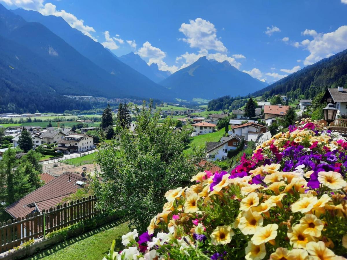 Ferienwohnung Auszeit Stubai Fulpmes Extérieur photo