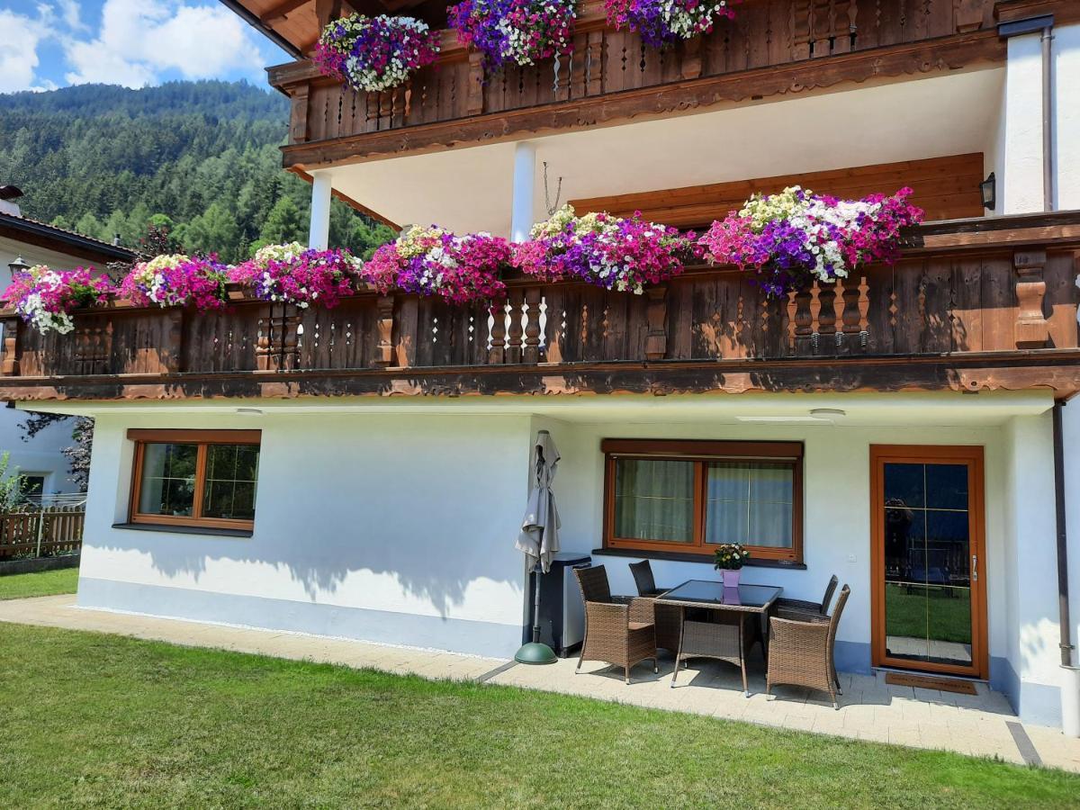 Ferienwohnung Auszeit Stubai Fulpmes Extérieur photo